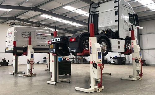 mobilne podnośniki kolumnowe Stertil-Koni 